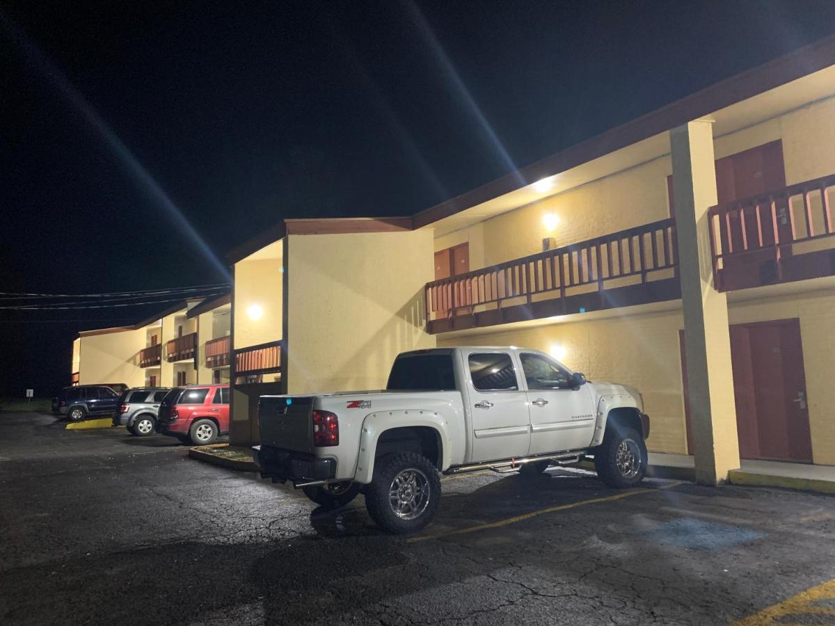 Executive Inn Rusk Esterno foto